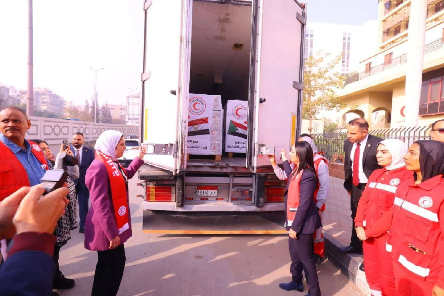 قافلة إغاثة مصرية متجة إلى السودان