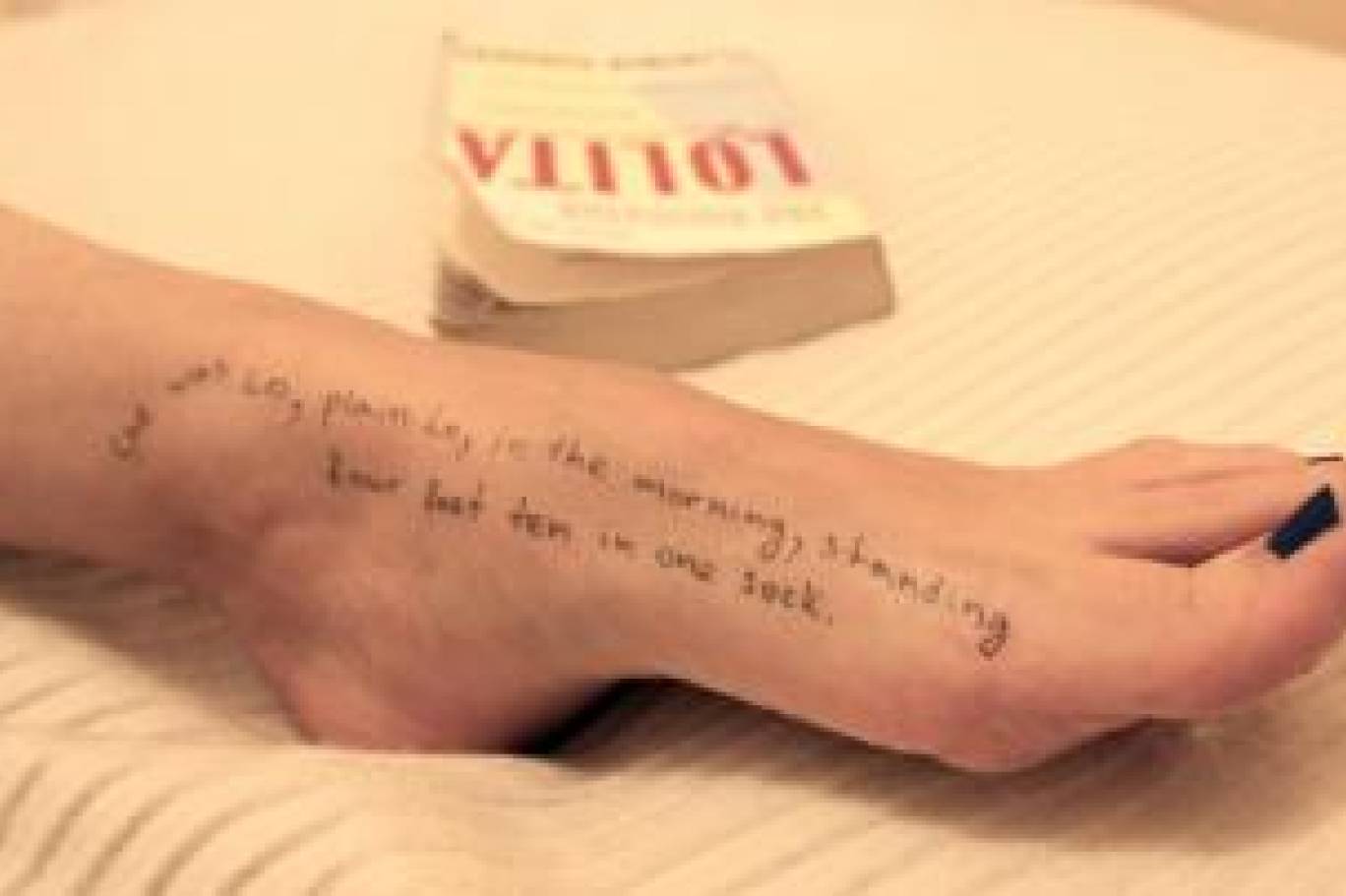 الربط بين "لوليتا" وجيفري إبستين لا يعني اتهام الرواية، ولا يجعل كل استدعاء لها موضع شبهة (أ ف ب)