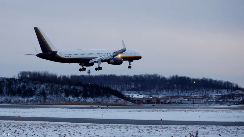 مادورو نقل إلى نيويورك عبر طائرة تمهيدا لمحاكمته