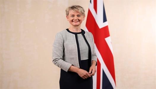 وزيرة الخارجية البريطانية إيفت كوبر