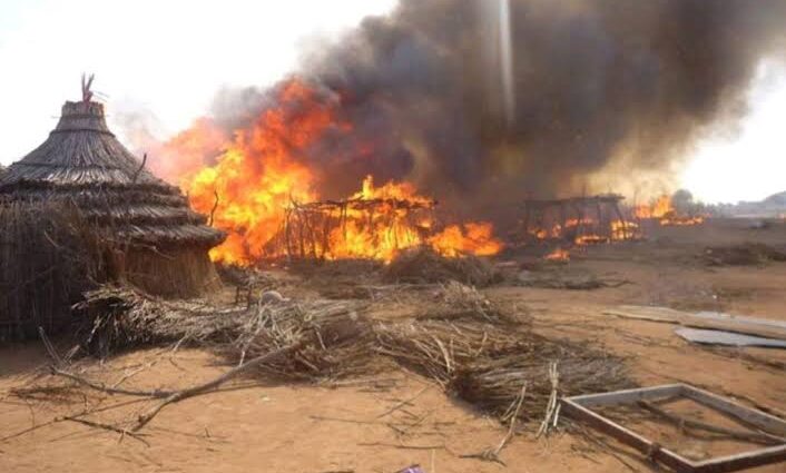 حريق في مخيم نارحين