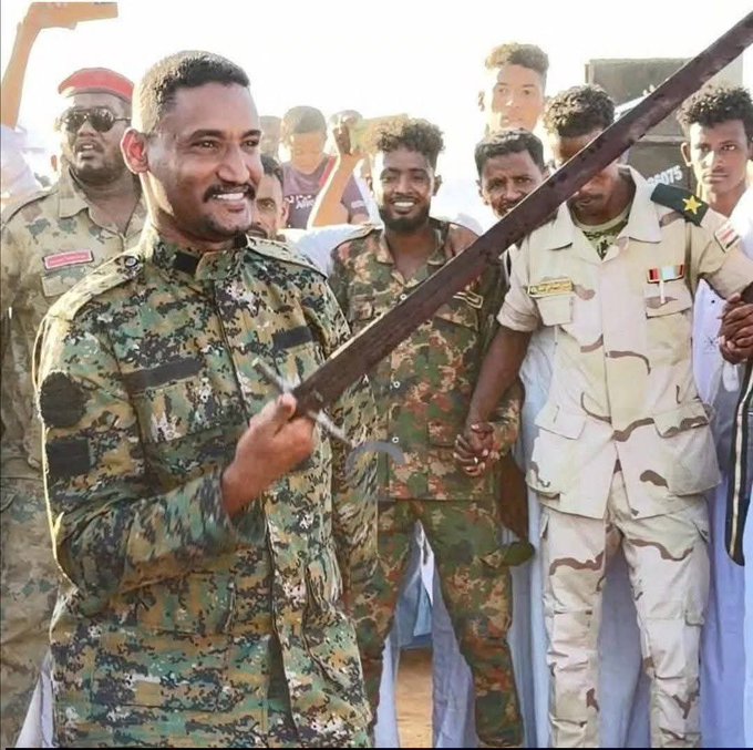 عزام كيكل